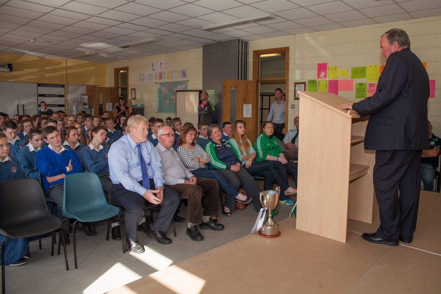 Desmond College was visited by GAA president Liam O'Neill September 2014
