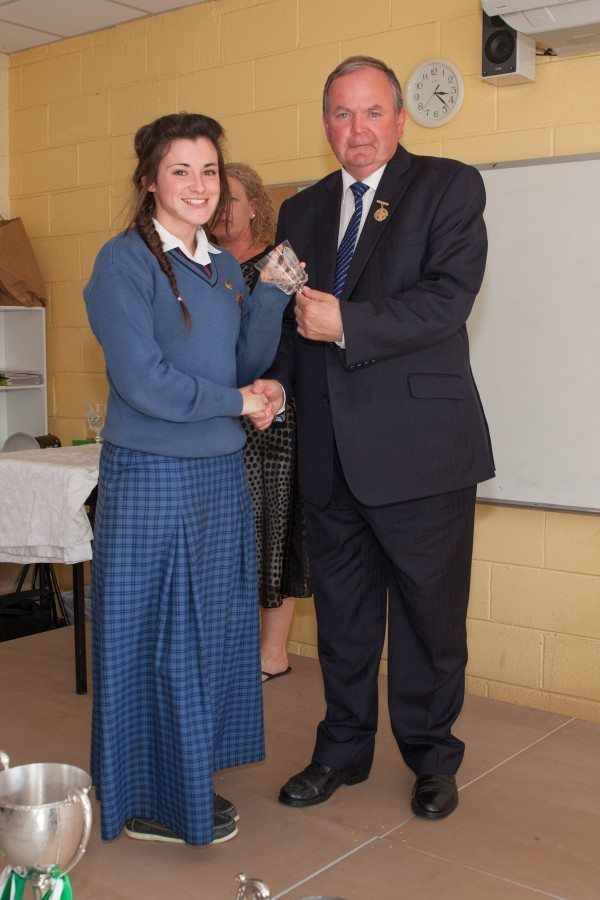 GAA President awarded commemorative goblet to camogie players in desmond college 2014