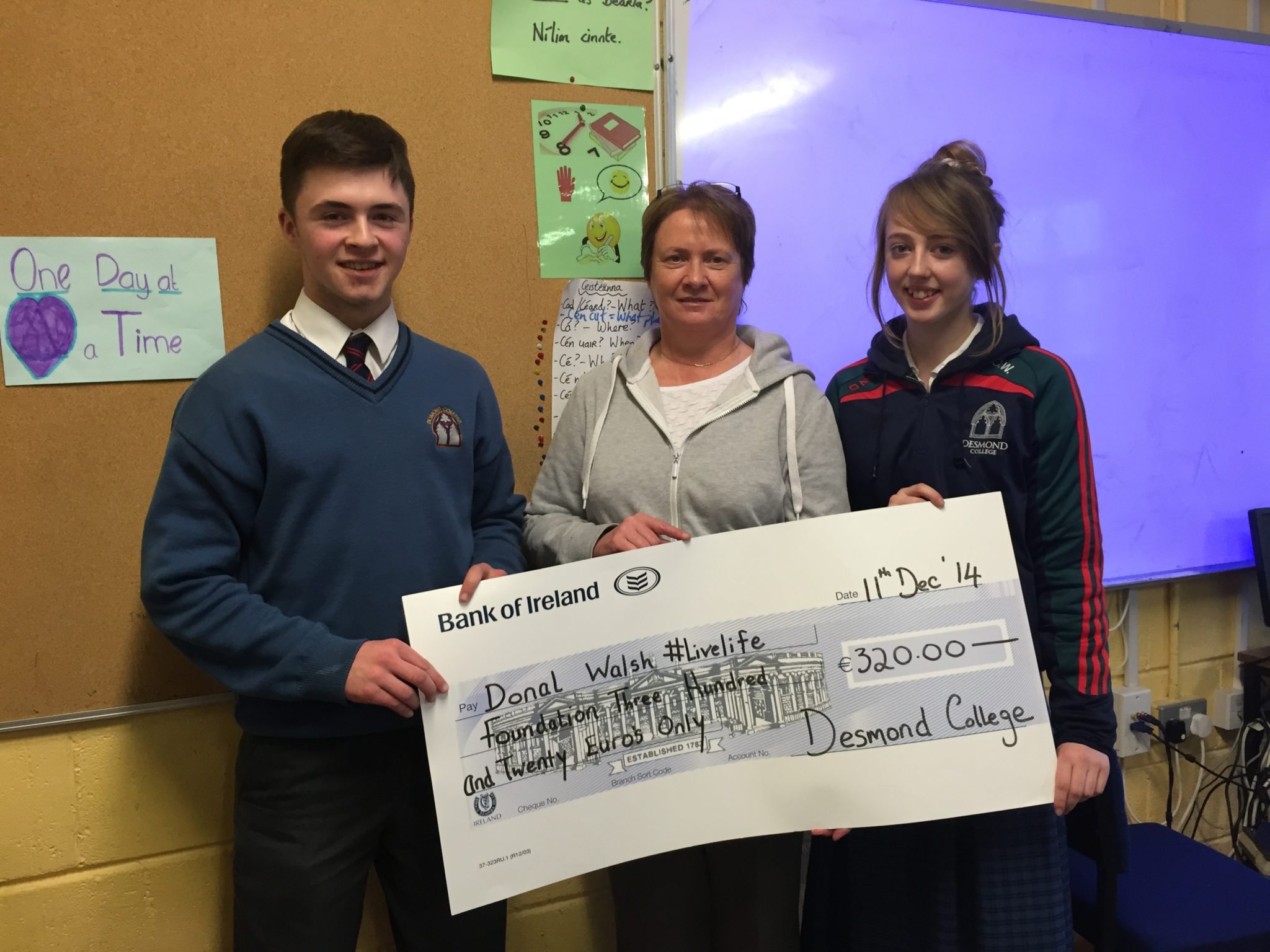 Elma Walsh of the #LiveLife Foundation gave a talk at Desmond College on 11th December 2014 where she was presented with a cheque for €320.00 that the Desmond College students raised