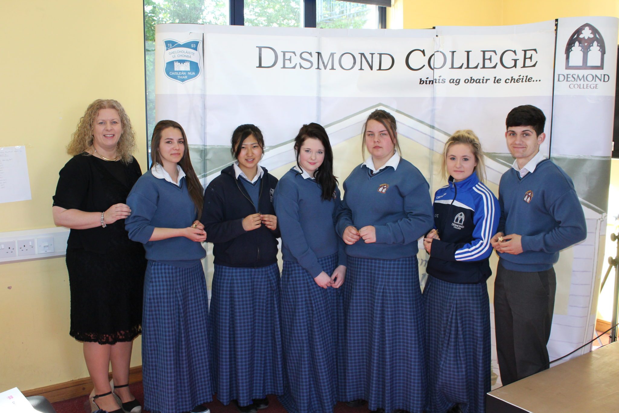 Desmond College Student Awards: May 2015: CO-OPERATION AND DILIGENCE AWARDS : 5th year : Ms Gavin Barry with Bogimilia Jedrzejowska, Risa Sato, Megan Hartigan, Clara Derwin, Ava O'Connor and Shane Lee